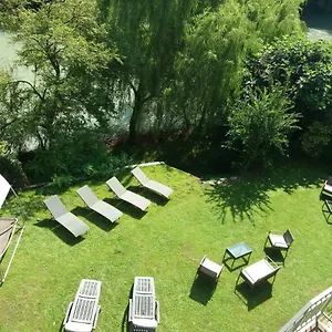 suite-color-verona-via-tombetta-105.hotelinveneto.com/